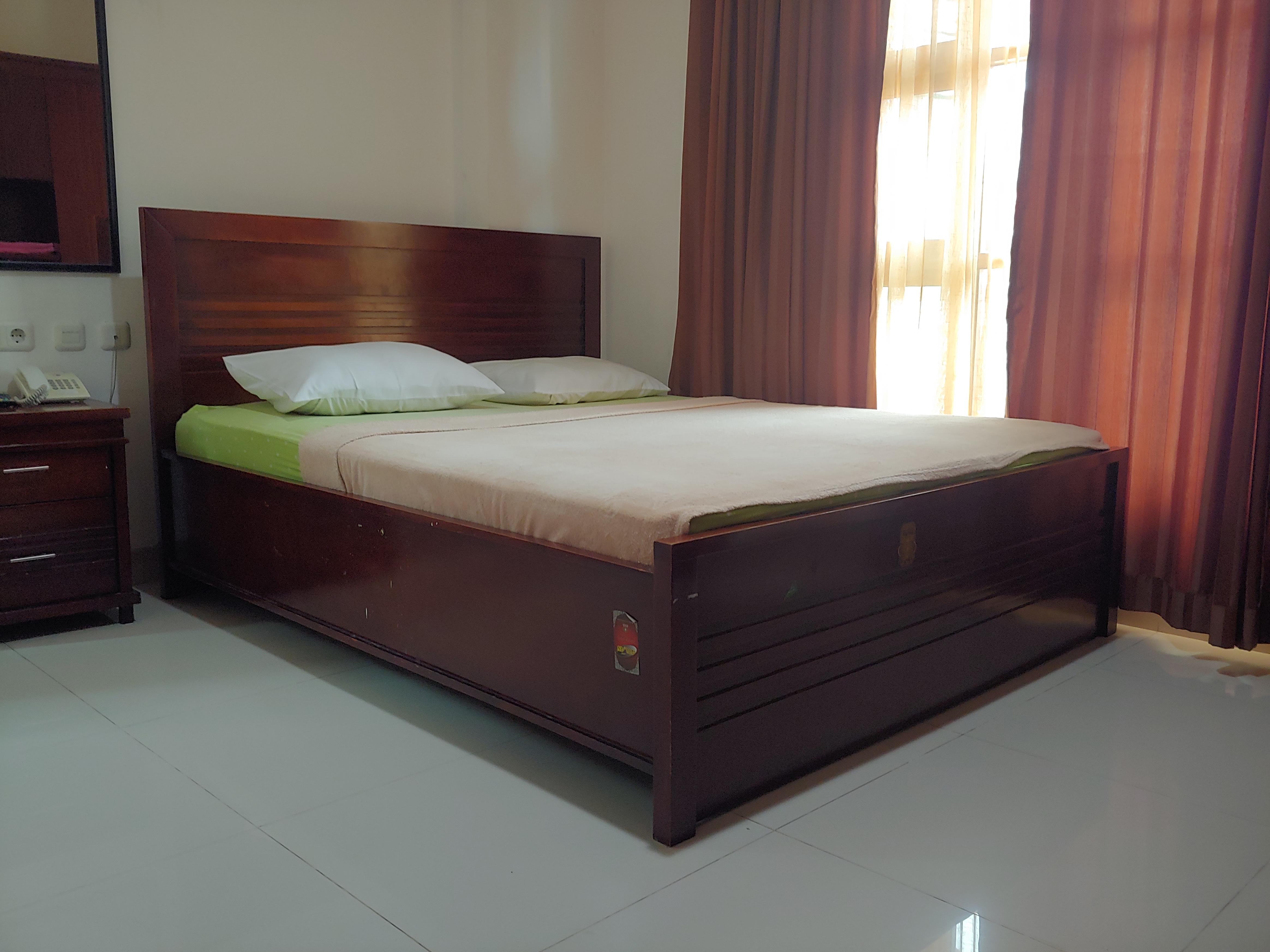 Oyo 3894 Karunia Muslim Syariah Hotel Джакарта Екстериор снимка