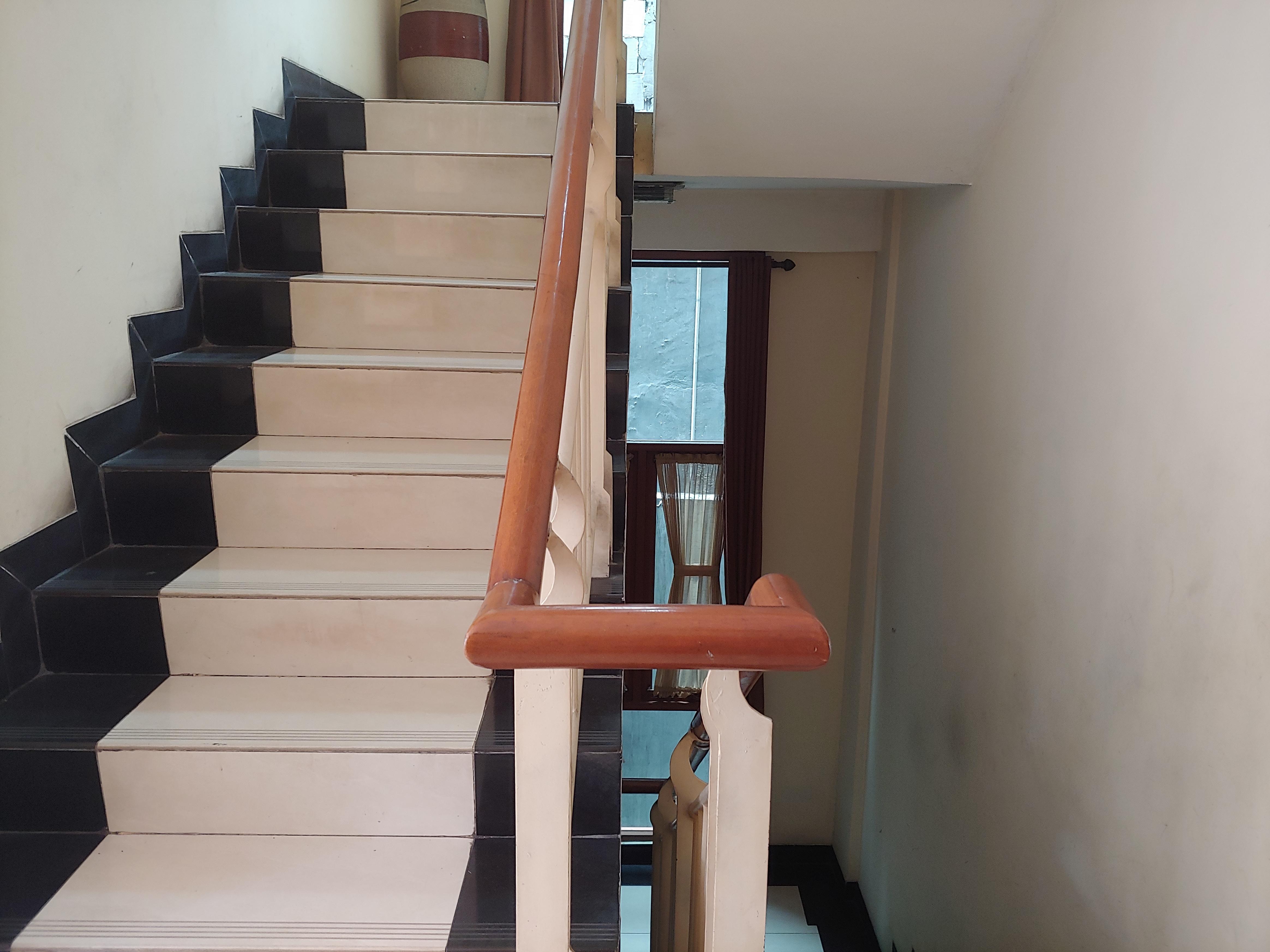 Oyo 3894 Karunia Muslim Syariah Hotel Джакарта Екстериор снимка